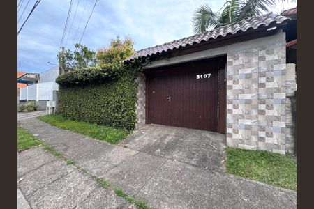 Casa à venda com 110m², 2 quartos e 4 vagasFachada