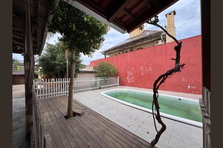 Casa à venda com 110m², 2 quartos e 4 vagasÁrea Externa