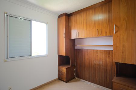 Quarto 1 de apartamento à venda com 2 quartos, 47m² em Vila Talarico, São Paulo