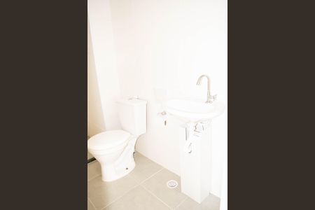 Apartamento para alugar com 34m², 2 quartos e sem vagaBanheiro social
