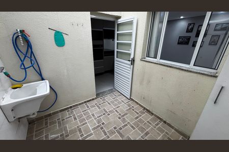 Apartamento à venda com 60m², 2 quartos e 1 vagaÁrea de Serviço