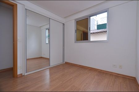 Apartamento à venda com 90m², 3 quartos e 3 vagasQuarto 1
