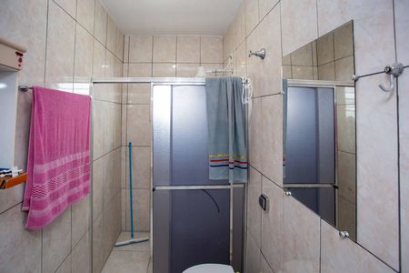Casa à venda com 206m², 2 quartos e 2 vagasBanheiro Casa 2