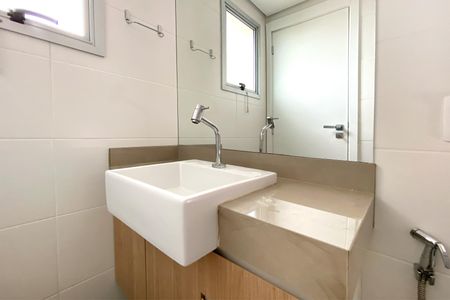 Apartamento para alugar com 60m², 2 quartos e 2 vagasBanheiro da Suíte 1