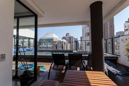 Apartamento à venda com 34m², 1 quarto e sem vagaÁrea comum - Piscina