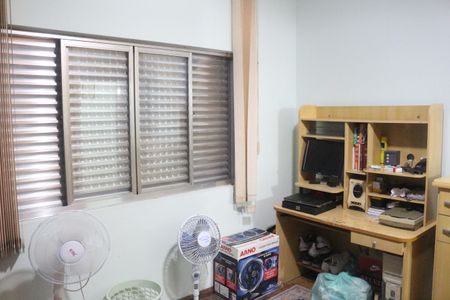 Casa à venda com 219m², 2 quartos e 4 vagasQuarto 