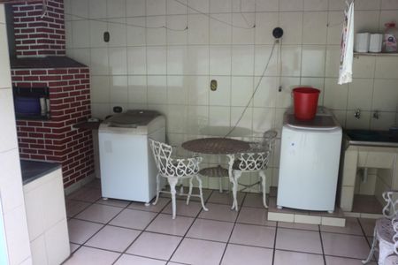 Casa à venda com 219m², 2 quartos e 4 vagasÁrea de Serviço