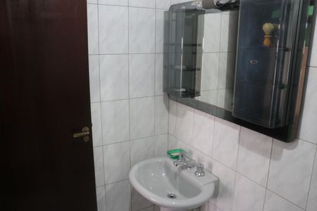 Casa à venda com 219m², 2 quartos e 4 vagasBanheiro 1