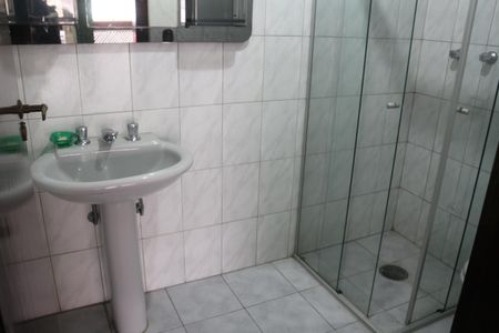 Casa à venda com 219m², 2 quartos e 4 vagasBanheiro 1