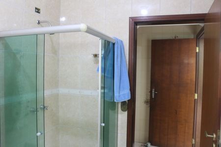 Casa à venda com 219m², 2 quartos e 4 vagasBanheiro 2