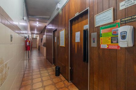 Apartamento à venda com 34m², 1 quarto e sem vagaÁrea comum - Elevador