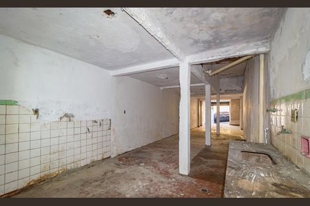 Garagem de casa à venda com 1 quarto, 78m² em Vila Bertioga, São Paulo