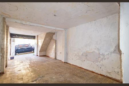 Garagem de casa à venda com 1 quarto, 78m² em Vila Bertioga, São Paulo