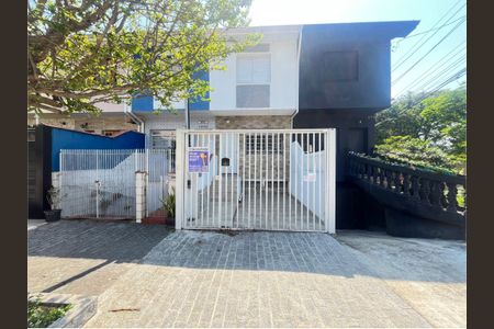 Casa à venda com 79m², 2 quartos e 1 vagaFachada