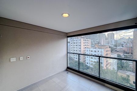 Studio à venda com 33m², 1 quarto e 1 vaga Studio à venda com 33m², 1 quarto e 1 vagaVaranda