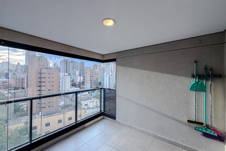 Studio à venda com 33m², 1 quarto e 1 vaga Studio à venda com 33m², 1 quarto e 1 vagaVaranda