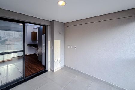 Varanda de kitnet/studio à venda com 1 quarto, 33m² em Vila Mariana, São Paulo