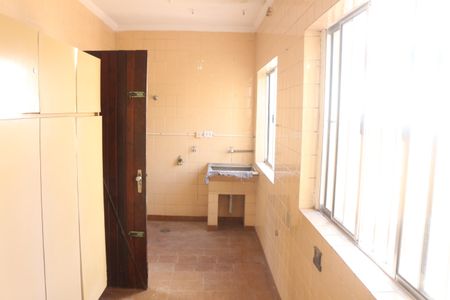 Casa à venda com 205m², 3 quartos e 3 vagasÁrea de Serviço