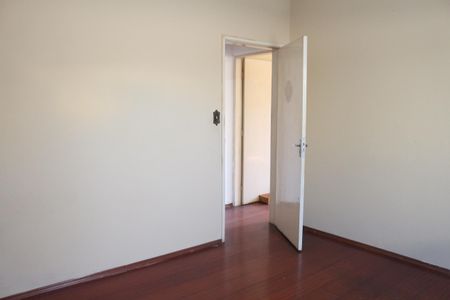 Casa à venda com 205m², 3 quartos e 3 vagasQuarto 2