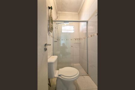 Casa à venda com 300m², 2 quartos e 4 vagasBanheiro