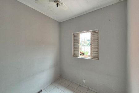 Casa à venda com 300m², 2 quartos e 4 vagasQuarto 2 