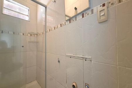 Casa à venda com 300m², 2 quartos e 4 vagasBanheiro