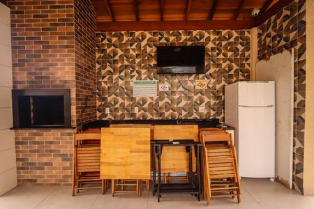 Apartamento para alugar com 58m², 2 quartos e 2 vagas Apartamento para alugar com 58m², 2 quartos e 2 vagasÁrea comum - Churrasqueira