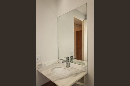 Apartamento para alugar com 58m², 2 quartos e 2 vagas Apartamento para alugar com 58m², 2 quartos e 2 vagasBanheiro da Suite 2
