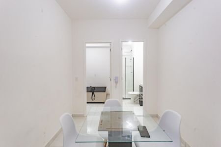 Apartamento à venda com 33m², 2 quartos e sem vagaSala e Cozinha