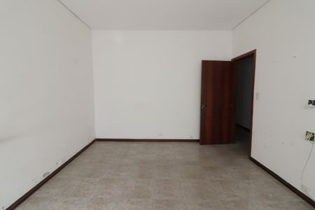 Sala de casa à venda com 7 quartos, 251m² em Km 18, Osasco