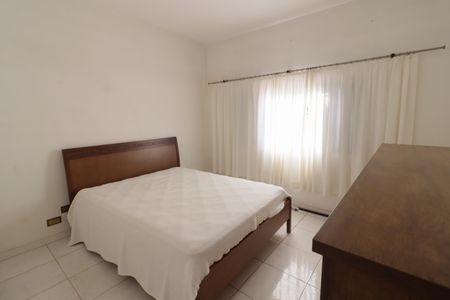 Casa à venda com 251m², 7 quartos e 4 vagasQuarto 4