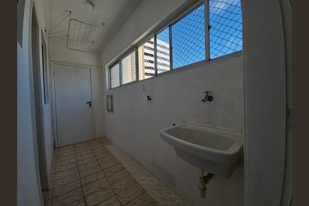 Apartamento para alugar com 150m², 3 quartos e 2 vagas Apartamento para alugar com 150m², 3 quartos e 2 vagasÁrea de Serviço