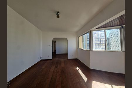 Apartamento para alugar com 150m², 3 quartos e 2 vagas Apartamento para alugar com 150m², 3 quartos e 2 vagassala