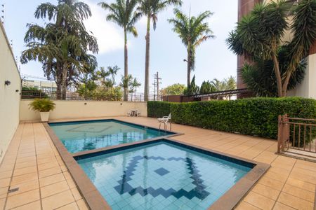 Apartamento à venda com 139m², 4 quartos e 2 vagasÁrea comum - Piscina