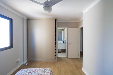 Apartamento à venda com 139m², 4 quartos e 2 vagasSuíte 01