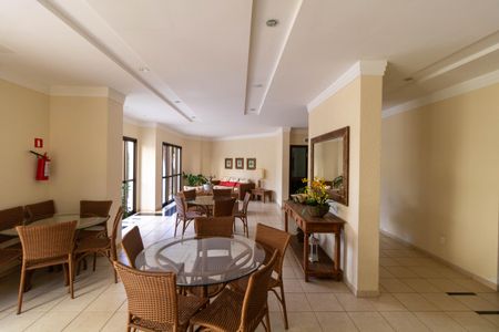 Apartamento à venda com 139m², 4 quartos e 2 vagasÁrea comum - Salão de festas