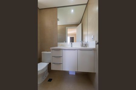 Apartamento à venda com 139m², 4 quartos e 2 vagasBanheiro da Suíte 02