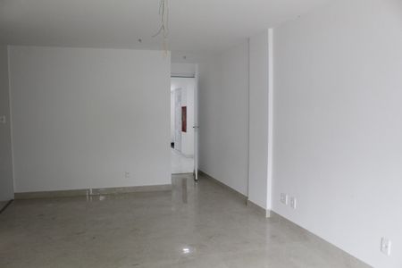 Sala de apartamento para alugar com 2 quartos, 68m² em Taquara, Rio de Janeiro