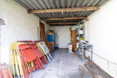 Casa à venda com 315m², 4 quartos e 4 vagas Casa à venda com 315m², 4 quartos e 4 vagasÁrea comum