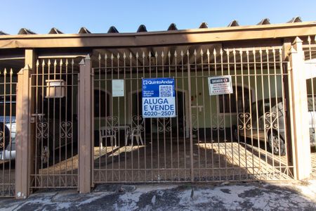 Casa à venda com 315m², 4 quartos e 4 vagas Casa à venda com 315m², 4 quartos e 4 vagasPlaca