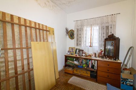 Casa à venda com 315m², 4 quartos e 4 vagas Casa à venda com 315m², 4 quartos e 4 vagasQuarto 4