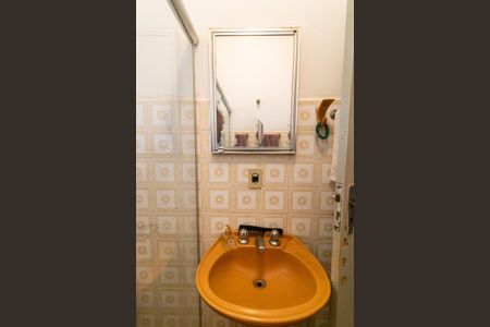 Casa à venda com 315m², 4 quartos e 4 vagas Casa à venda com 315m², 4 quartos e 4 vagasBanheiro 1