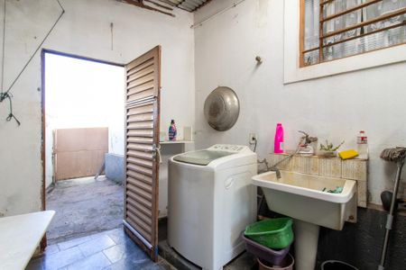 Casa à venda com 315m², 4 quartos e 4 vagas Casa à venda com 315m², 4 quartos e 4 vagasÁrea de Serviço