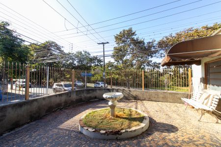 Casa à venda com 315m², 4 quartos e 4 vagas Casa à venda com 315m², 4 quartos e 4 vagasÁrea comum