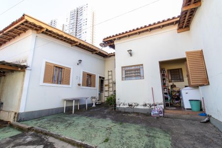 Casa à venda com 315m², 4 quartos e 4 vagas Casa à venda com 315m², 4 quartos e 4 vagasÁrea comum