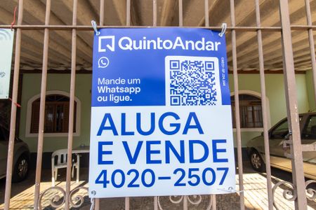 Casa à venda com 315m², 4 quartos e 4 vagas Casa à venda com 315m², 4 quartos e 4 vagasPlaca