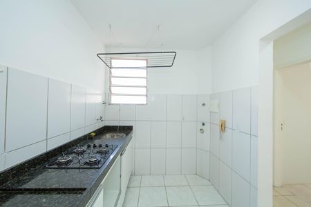 Cozinha de apartamento para alugar com 2 quartos, 45m² em Betânia, Belo Horizonte