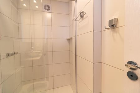 Apartamento à venda com 74m², 3 quartos e 2 vagasBanheiro Social