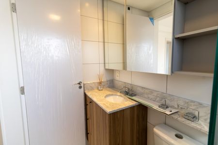 Apartamento à venda com 74m², 3 quartos e 2 vagasBanheiro da Suíte