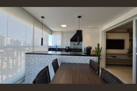 Apartamento à venda com 113m², 3 quartos e 2 vagas Apartamento à venda com 113m², 3 quartos e 2 vagasVaranda da Sala
